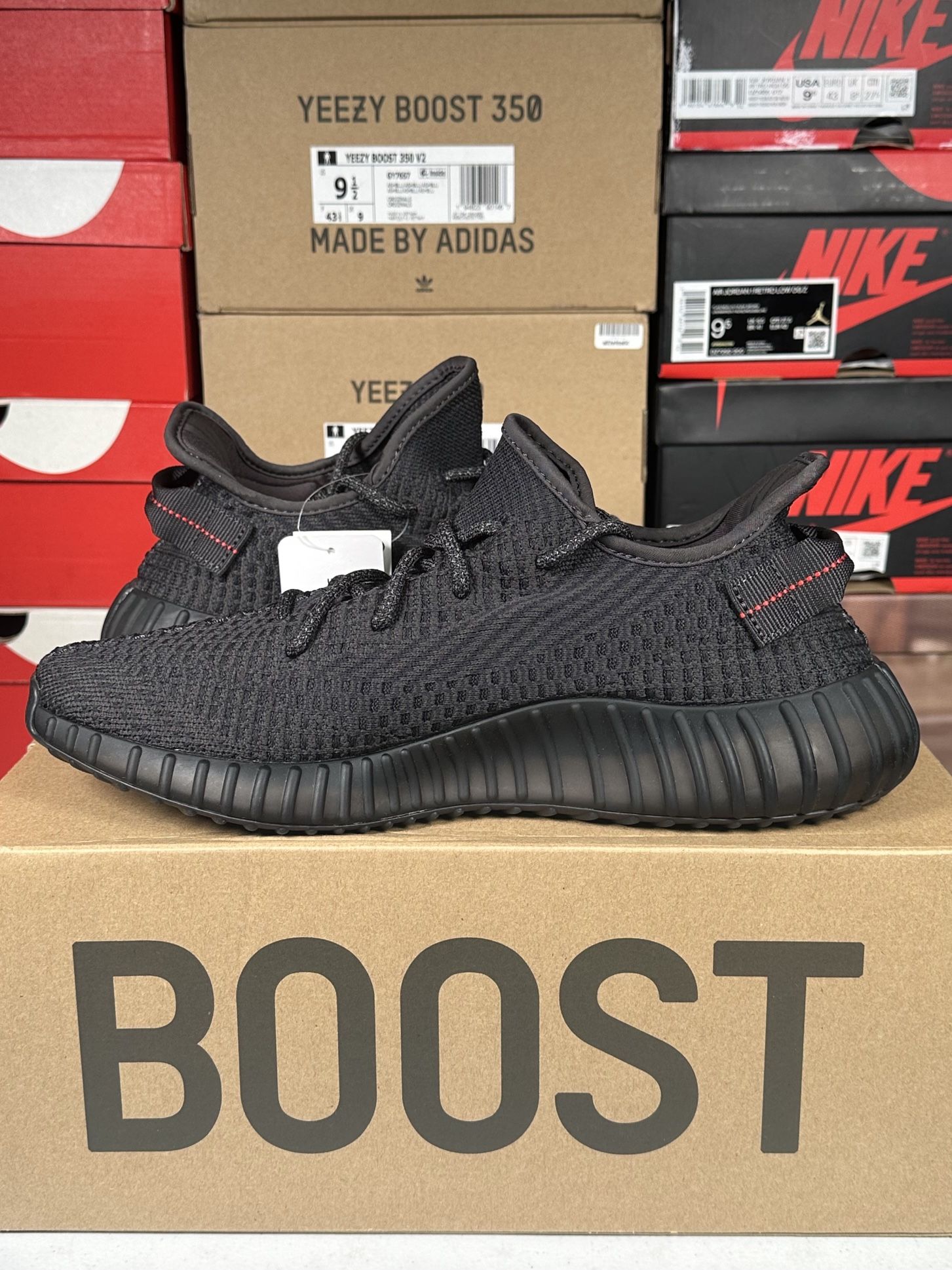 11M - Adidas Yeezy Boost 350 V2 Black Non-Reflective for Sale in Argyle, TX  - OfferUp