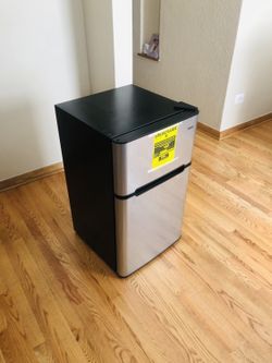 Mini fridge
