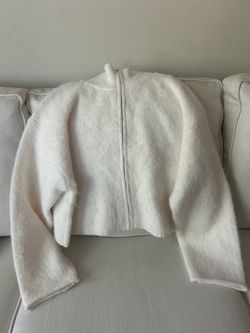 Women’s sweater
