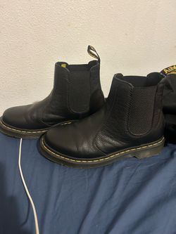 DOC DR. MARTENS Size US 9 USL 2976 Chelsea Black Leather Boots.