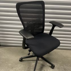 Haworth Zody high mesh back fully loaded office chairs （New Arm Pads)