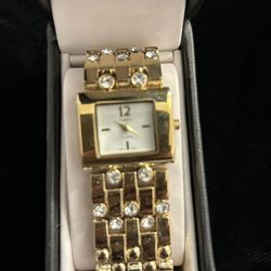 Beautiful Brand New Bracelet Watch With Extender 