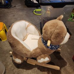 Rocking Bear That Sings Lullaby 