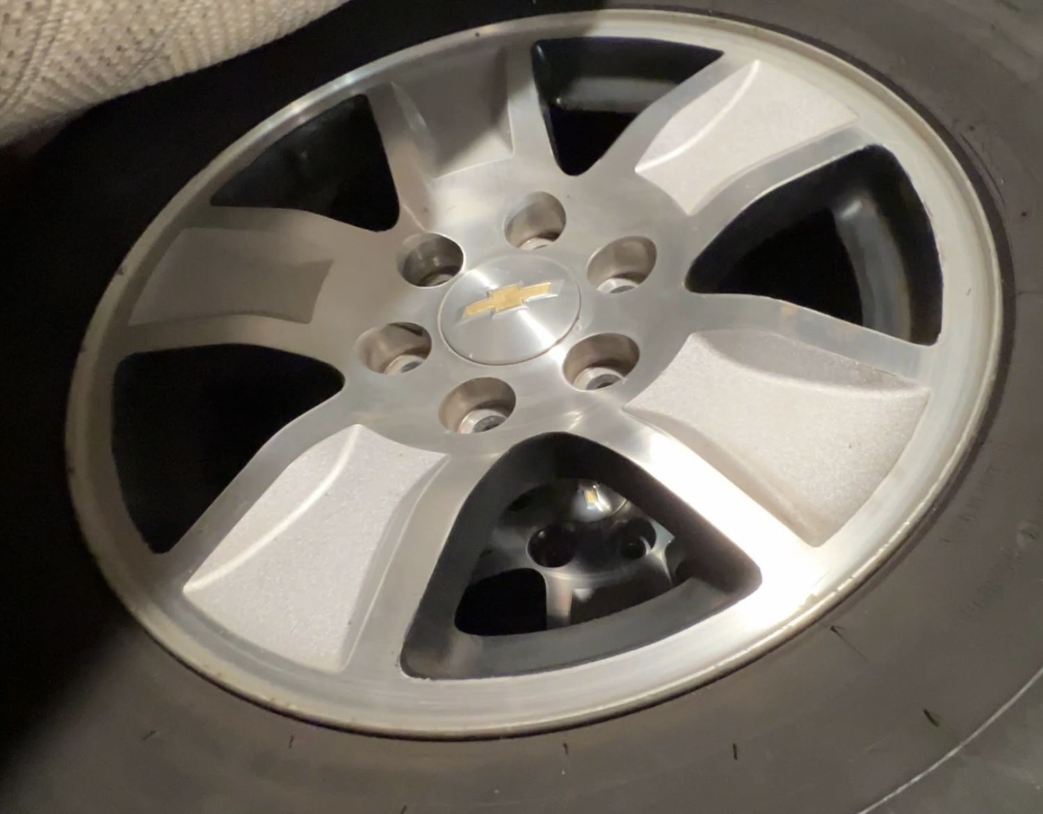 Chevrolet / GMC Wheels W/ Toyo Tires