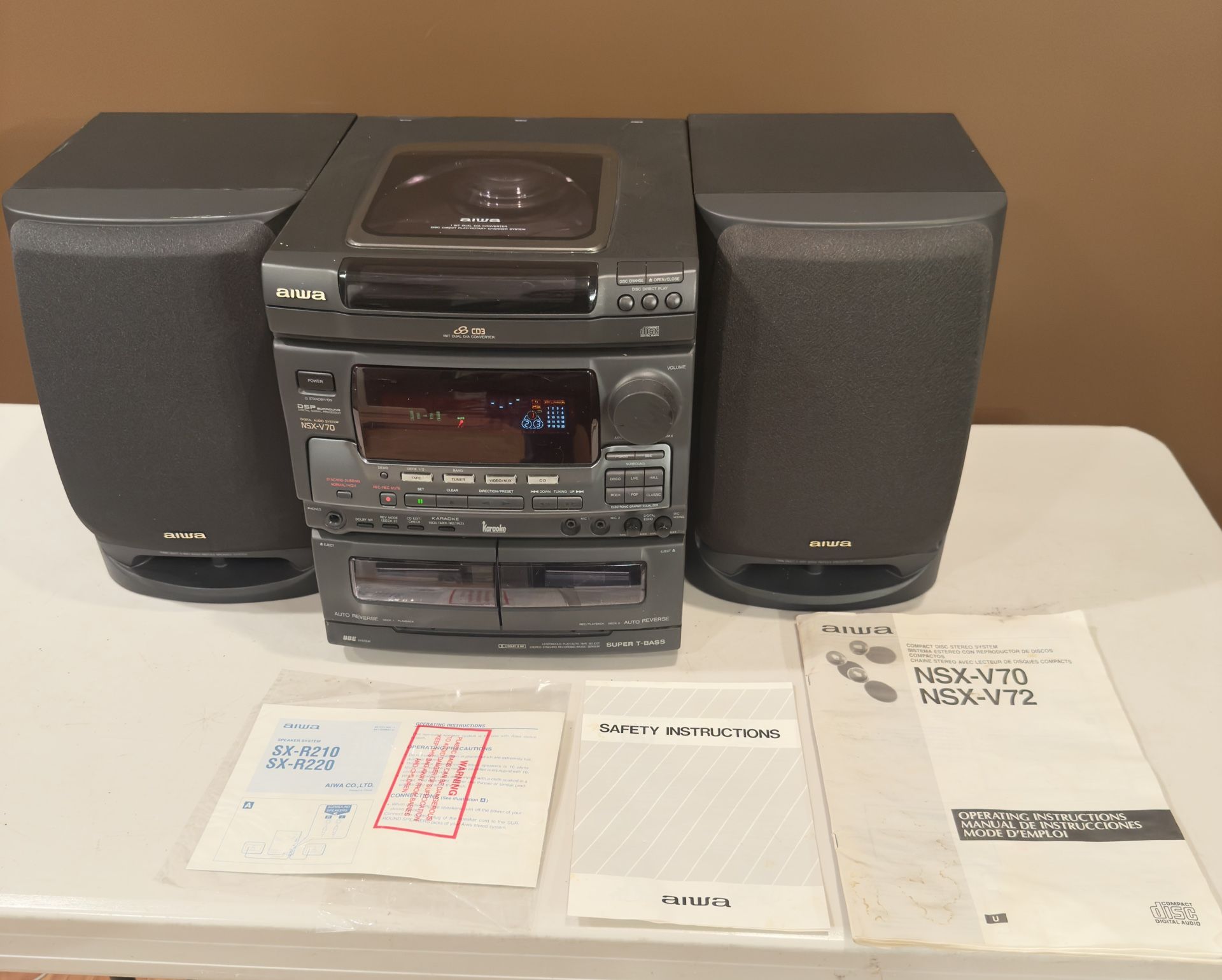 VTG 1996 Aiwa NSX-V70 Digital Audio System