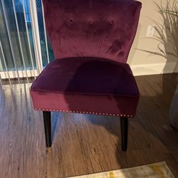 Accent Chair 