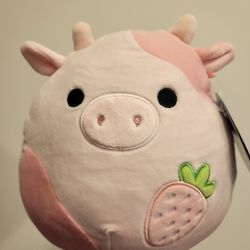 Squishmallows- Reshma The Strawberry Cow HT Exclusive 8"