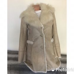  faux fur coat size S M, like new