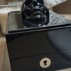 Black Phantom By Kiliam MOMENTO MORI