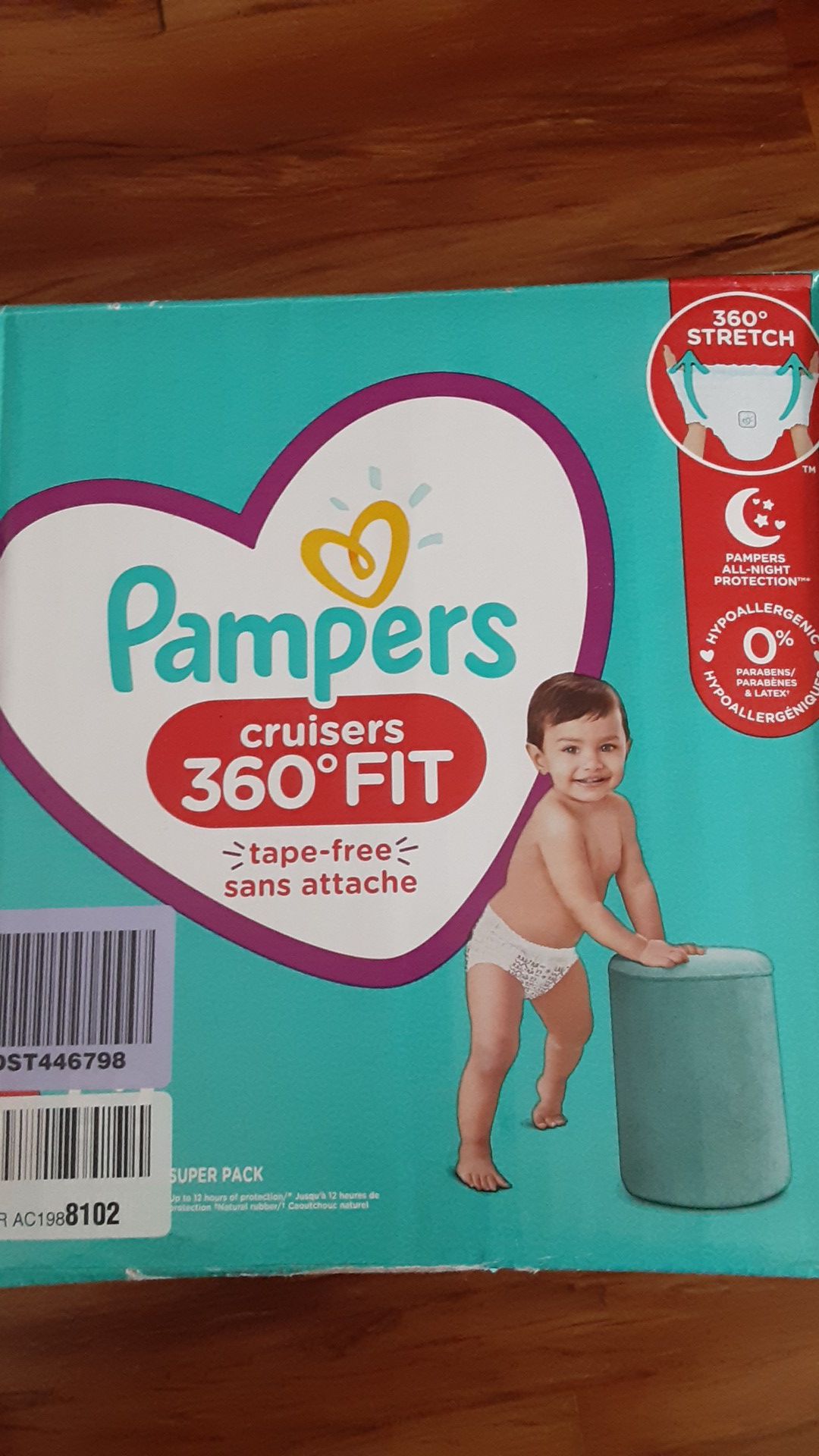 Pampers ,52 diapers couches