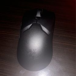 Razor V2 Pro Wireless Gaming Mouse