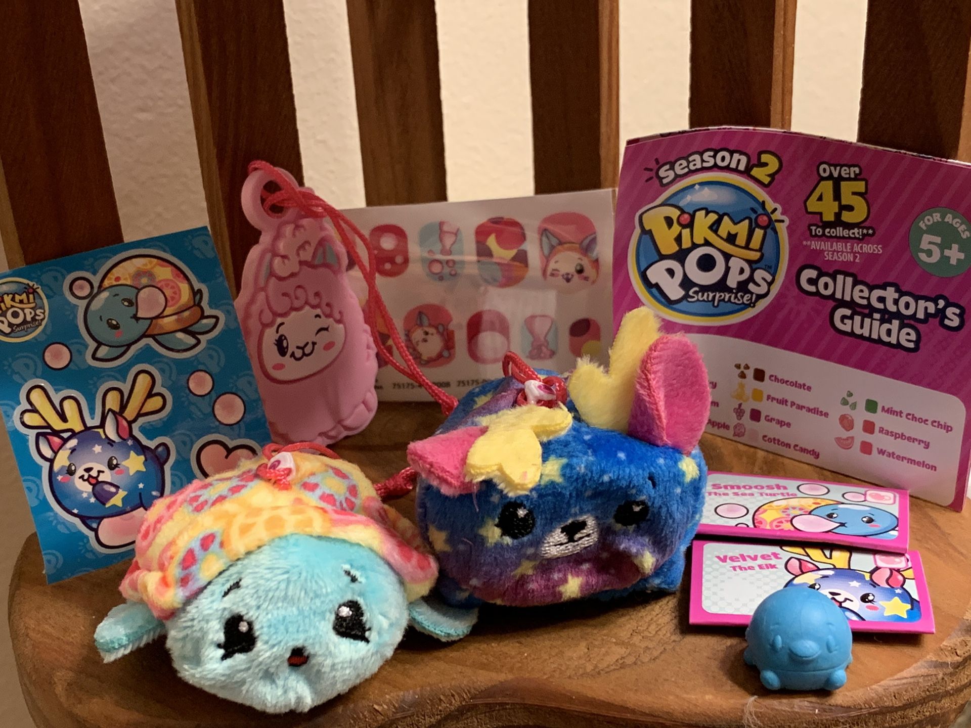 Medium Pikmi pops surprise “Smosh the Sea Turtle” & “Velvet the Elk” Rare New Opened