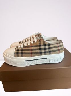 Burberry Sneakers