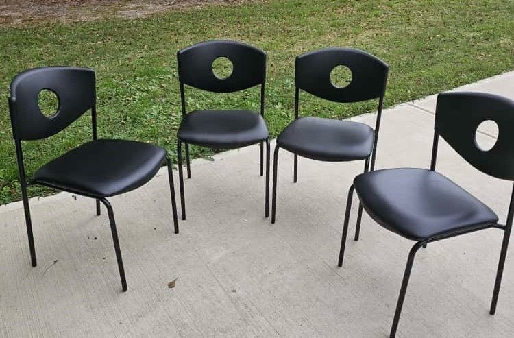 Chair Black