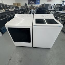 LG Set Washer 5.0 Cu Ft Capacity And Dryer Gas 7.3 Cu Ft 