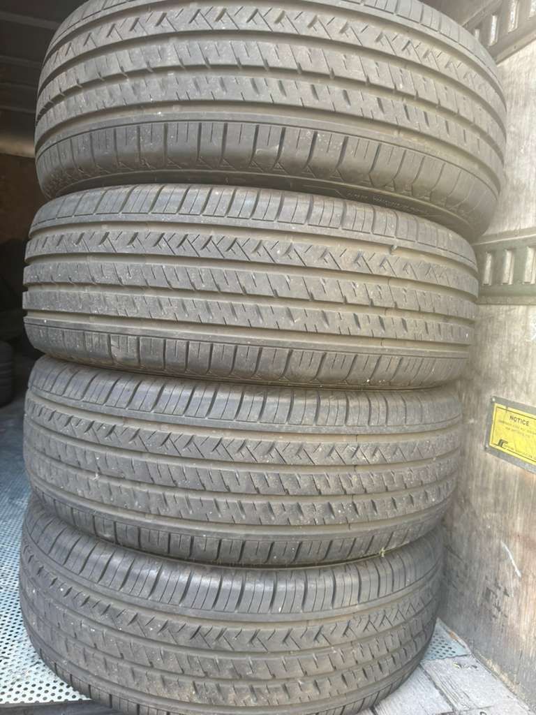 255/65/18 350$ Used tires set of “4” Atlas Adam 954/534/6165