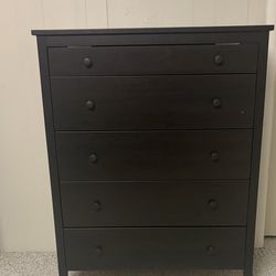 Ikeia dresser