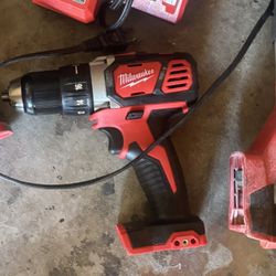 Milwaukee cordless drill/driver