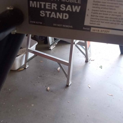 Chicago electric 12" double bevel saw w/stand