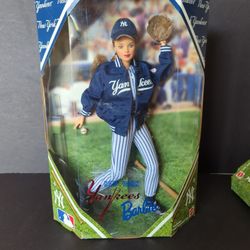 Barbie 1999 Collector Edition New York Yankees 