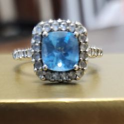 Kay Jewelers Size 6 Cushion-Cut Sterling Silver Blue Topaz & White Lab-Created Sapphire Ring in perfect condition