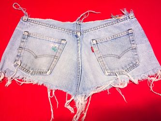 Super Sexy! LEVI’S 501 Button-Fly Daisy Dukes Cut-Offs!!!