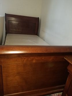 bedroom set