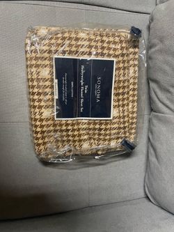 Twin flannel sheet set