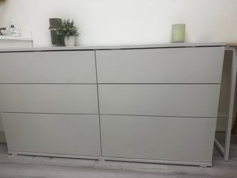Modern 6-Drawer Dresser / Chest of Drawers