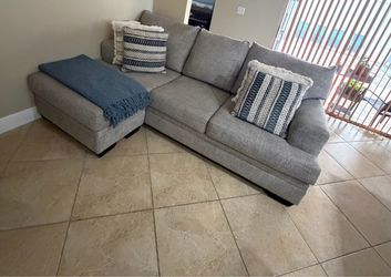 Gray Sectional Sofa with Ottoman – Good Condition