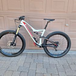 SPECIALIZED STUMPJUMPER 27.5 INCH CARBON FULL SUSPENSION MOUNTAIN BIKE ( SETUP TUBELESS)