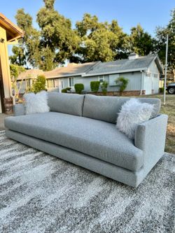 2026 West Elm Haven 8’ Sofa | Like New | FREE Delivery