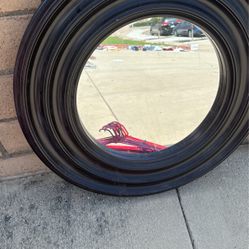 Round Mirror
