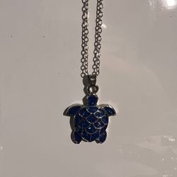 Sea turtle Necklace (costume Jewelry ) 9 Inch