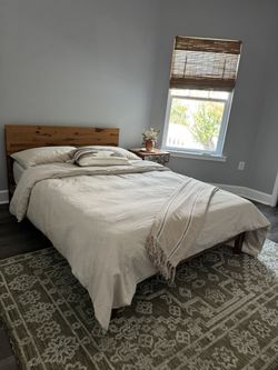 Full size solid wood in excellent condition. On sale due to moving.