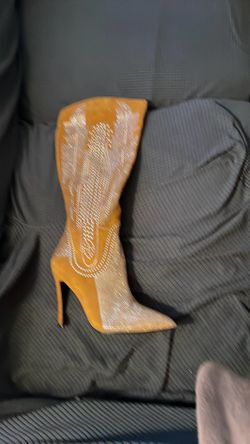 Rhinestone boot brown