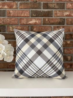 Throw pillow