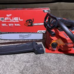 Milwaukee 18v FUEL 14”  Brushless Cordless Battery Top Handle Chainsaw (Tool Only)
