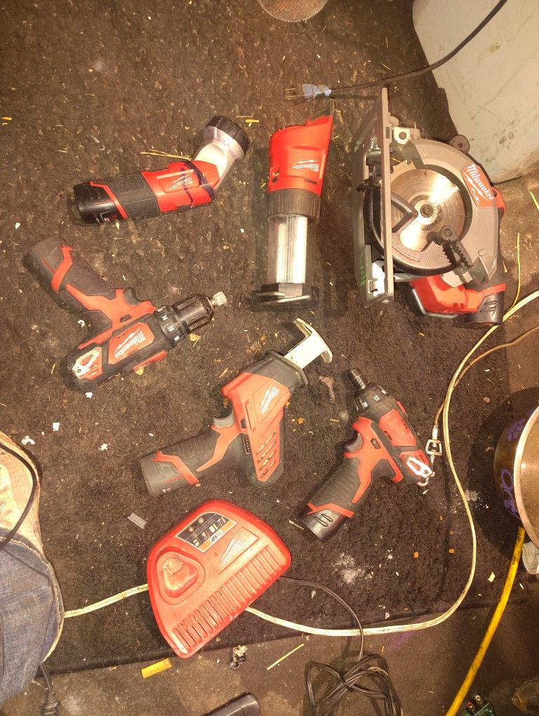 Milwaukee 12v