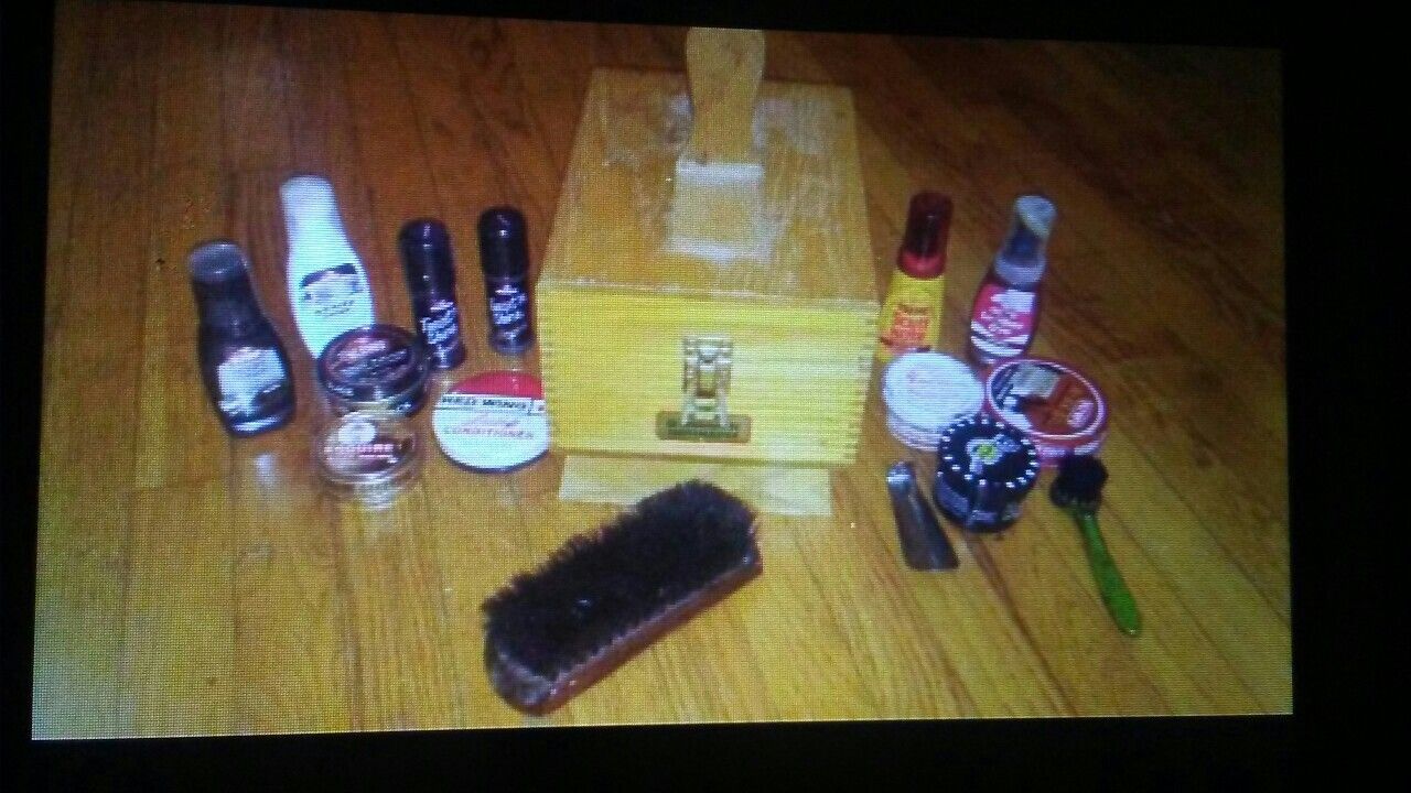 Vintage shoeshine box