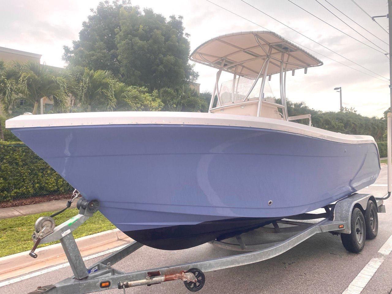 2019 Cobia 220