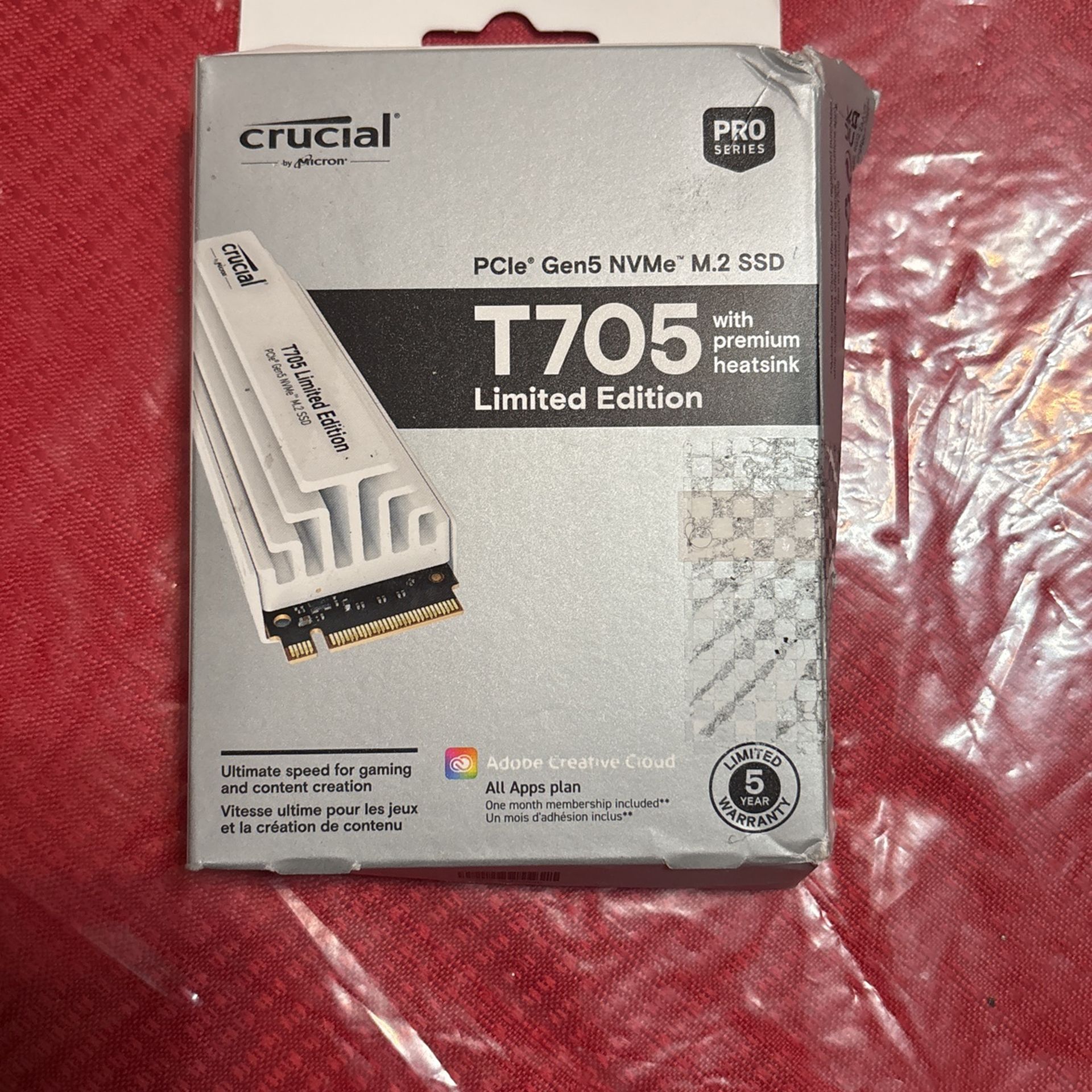 Crucial T705 2TB SSD with HeatSink