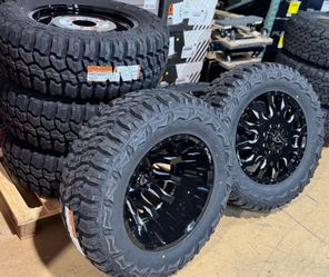 Dually Wheels & Tires