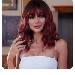 WAVE&BREEZE 14 Inch Ombré Red Short Wavy Curly Wig With Bangs *BRAND NEW*