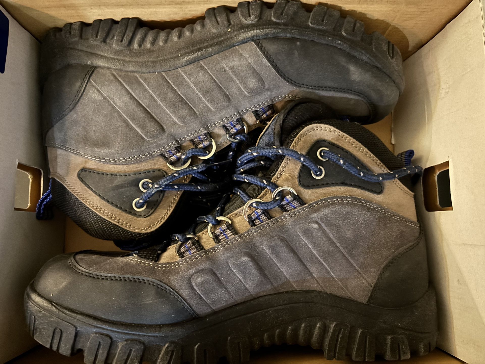 Men’s Hiking Boot Size 10.5 (Brand New In Box) $35 OBO 