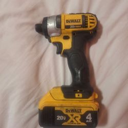DeWalt 20v Max 4ah Lithium Ion Impact Drill Gun GREAT CONDITION WORKS GOOD 
