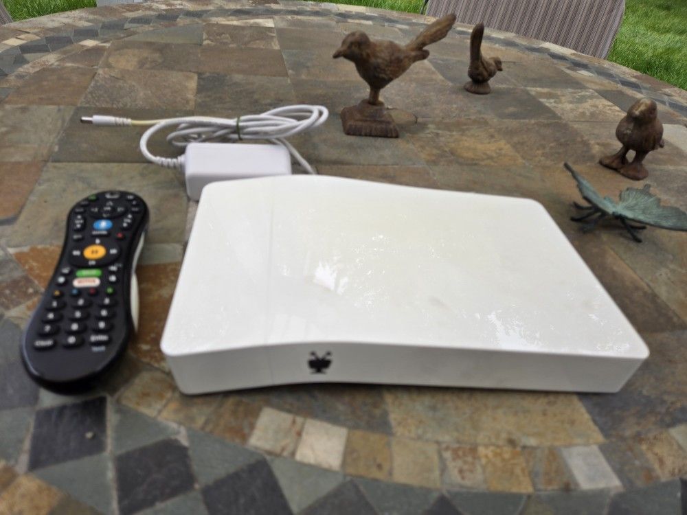 1000 GB Tivo Bolt with Lifetime Service