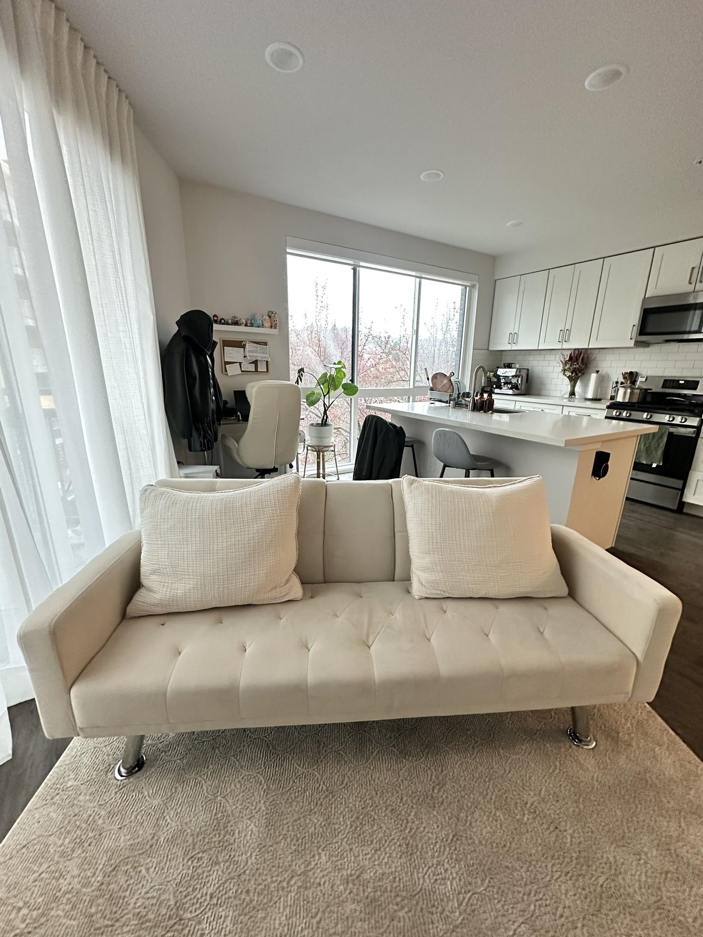 Fold-out Couch