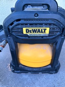 DeWalt 2.5 Gallon Portable Electric Pancake Air Compressor