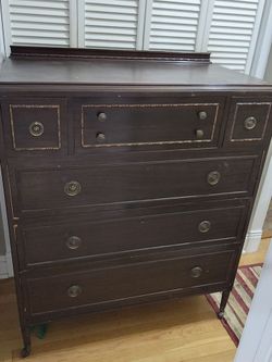 Berkey & Gay Quality Antique Tall Dresser with Brass Knobs